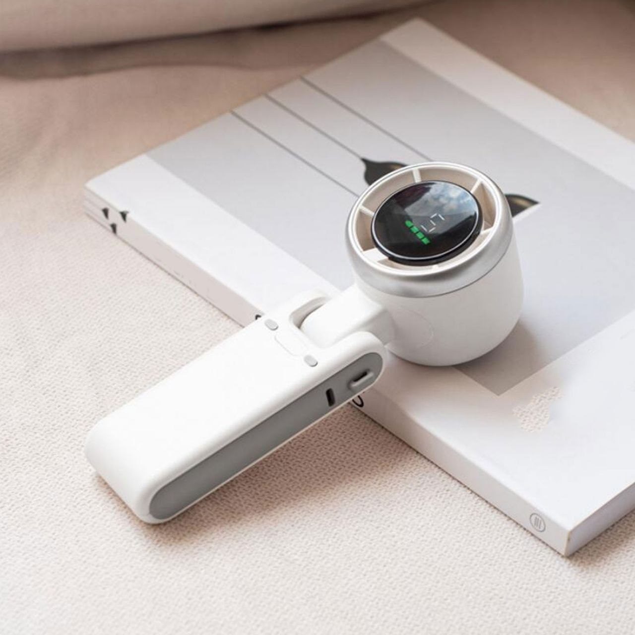 ✨ Turbo Fan (1800 mAh) ✨  🔥 গরমে এখন আর চিন্তা নয়! আপনার হাতের মুঠোতেই কুলিং সল্যুশন 🌬️
