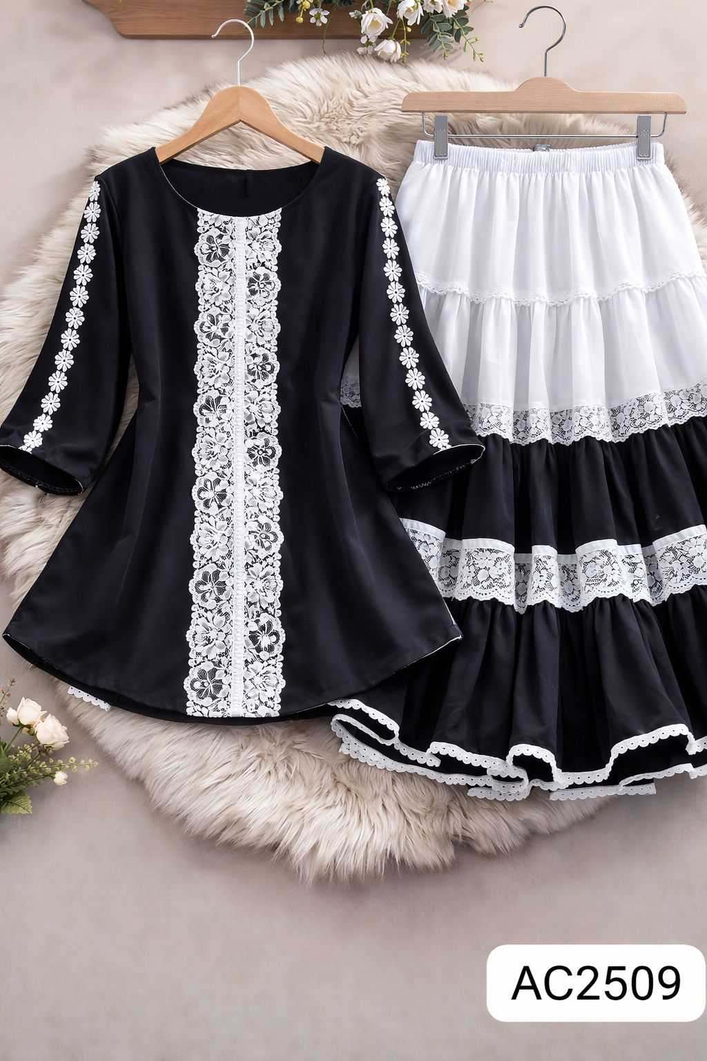 Trendy Ladies Tops and Skirt Set